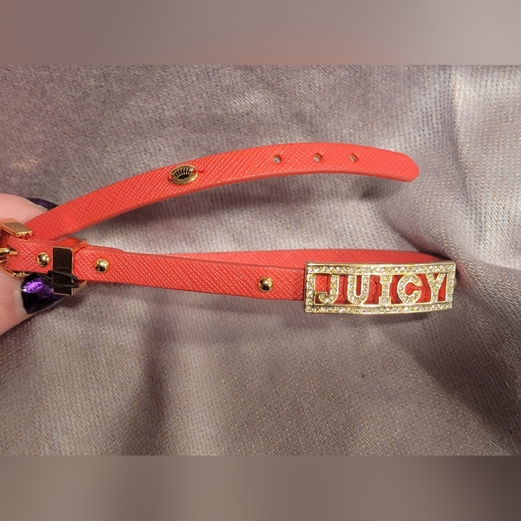 Juicy Couture Pave Double Wrap Bracelet Goldtone/Rhinestone Juicy Logo - Picture 4 of 9